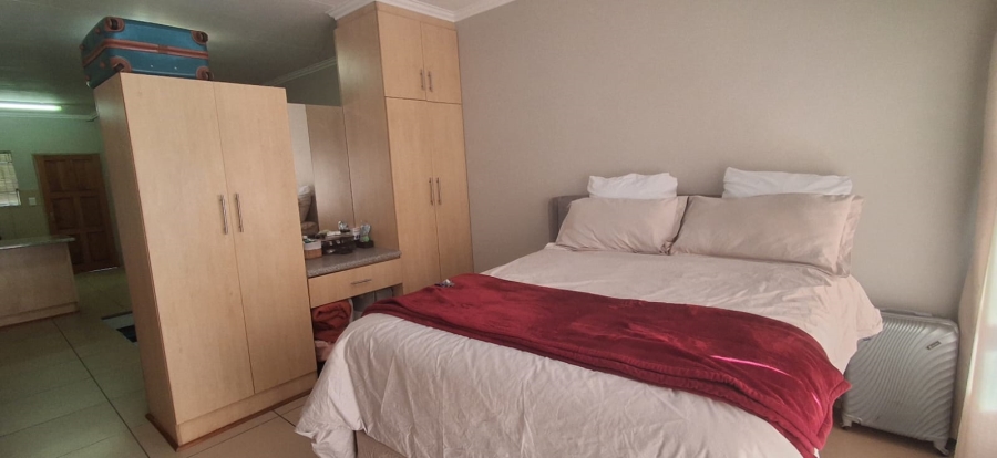 1 Bedroom Property for Sale in Vredenhof Sh Free State